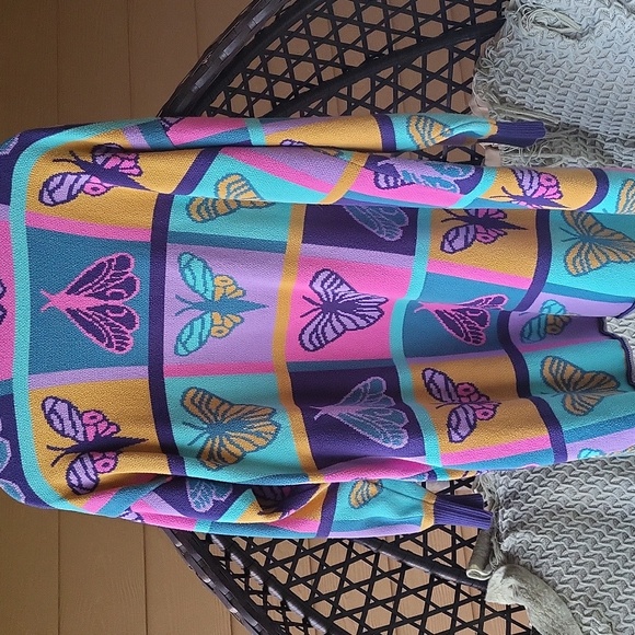 🦋 Long Open Front Intarsia Moth/Butterfly Sweater - Picture 7 of 10
